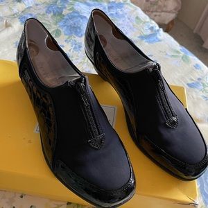 Soft spots Black Croco slip-ons size 9 1/2